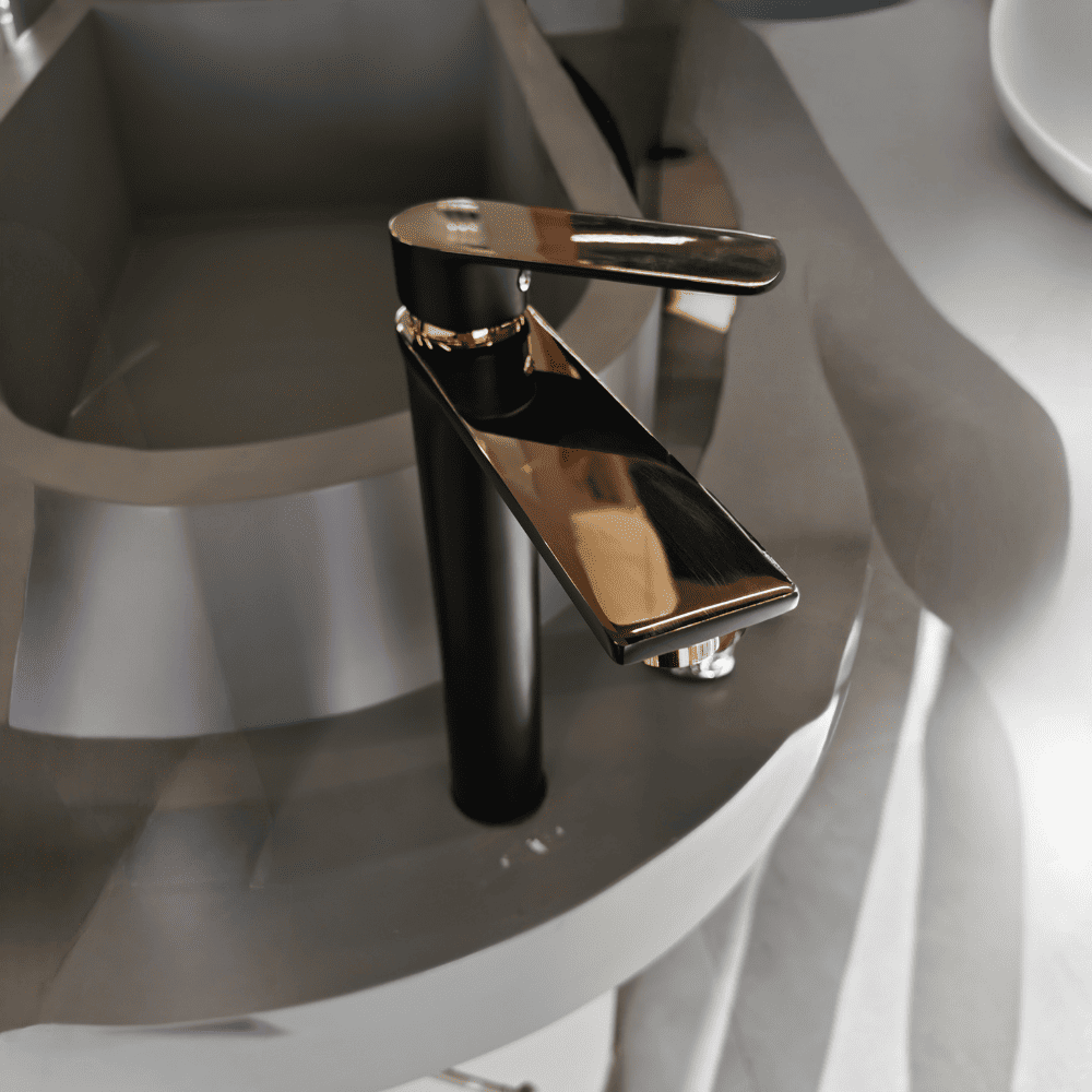 خلاط مرتفع أسود مع يد ذهبي لامع 1EC41001 (2) خلاط مرتفع أسود مع يد ذهبي لامع