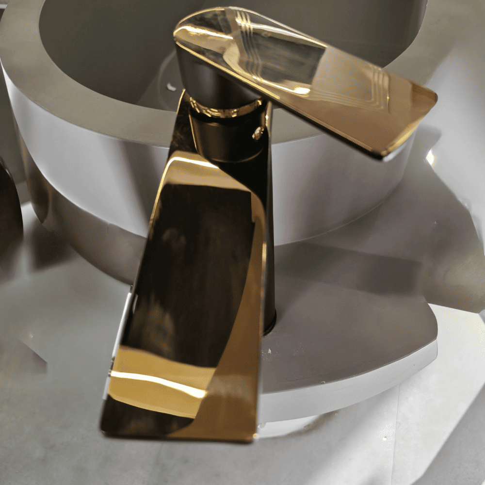 خلاط مرتفع أسود مع يد ذهبي لامع 1EC41001 (4) خلاط مرتفع أسود مع يد ذهبي لامع