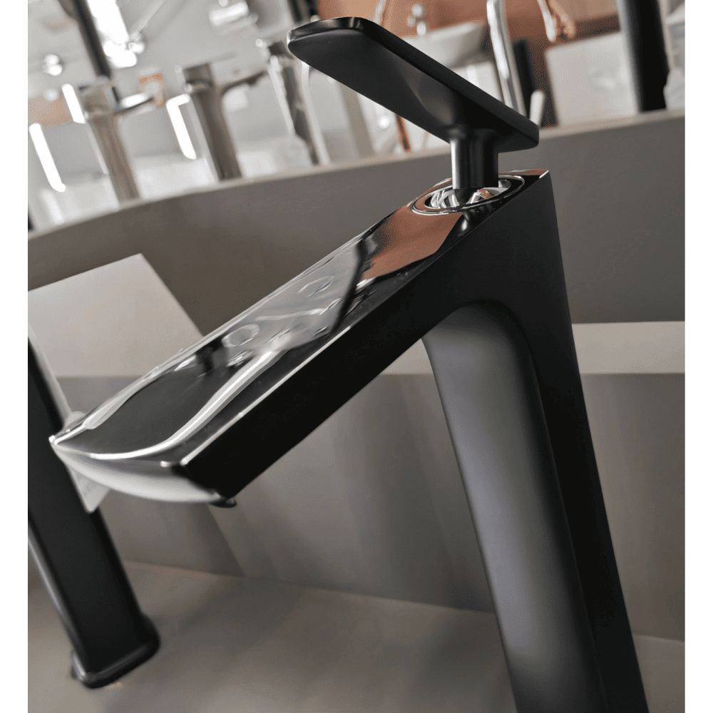 خلاط مرتفع أسود مع يد كروم لامع 10018001B (5) لاط مرتفع أسود مع يد كروم لامع 10018001B