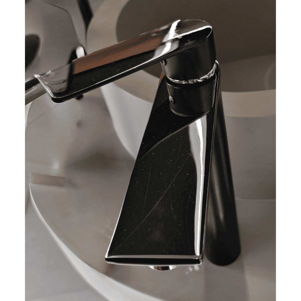 خلاط مرتفع أسود مع يد كروم لامع 1C041001CP (4) خلاط مرتفع أسود مع يد كروم لامع