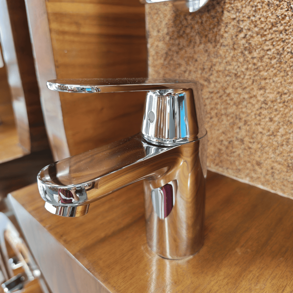 طقم خلاطات حمام كروم لامع GROHE تايلاندي 32831000 (8) طقم خلاطات حمام كروم لامع GROHE تايلاندي